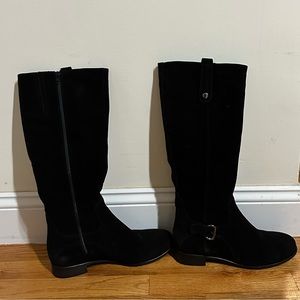 New in Box La Canadienne Black Suede Boot, size 10